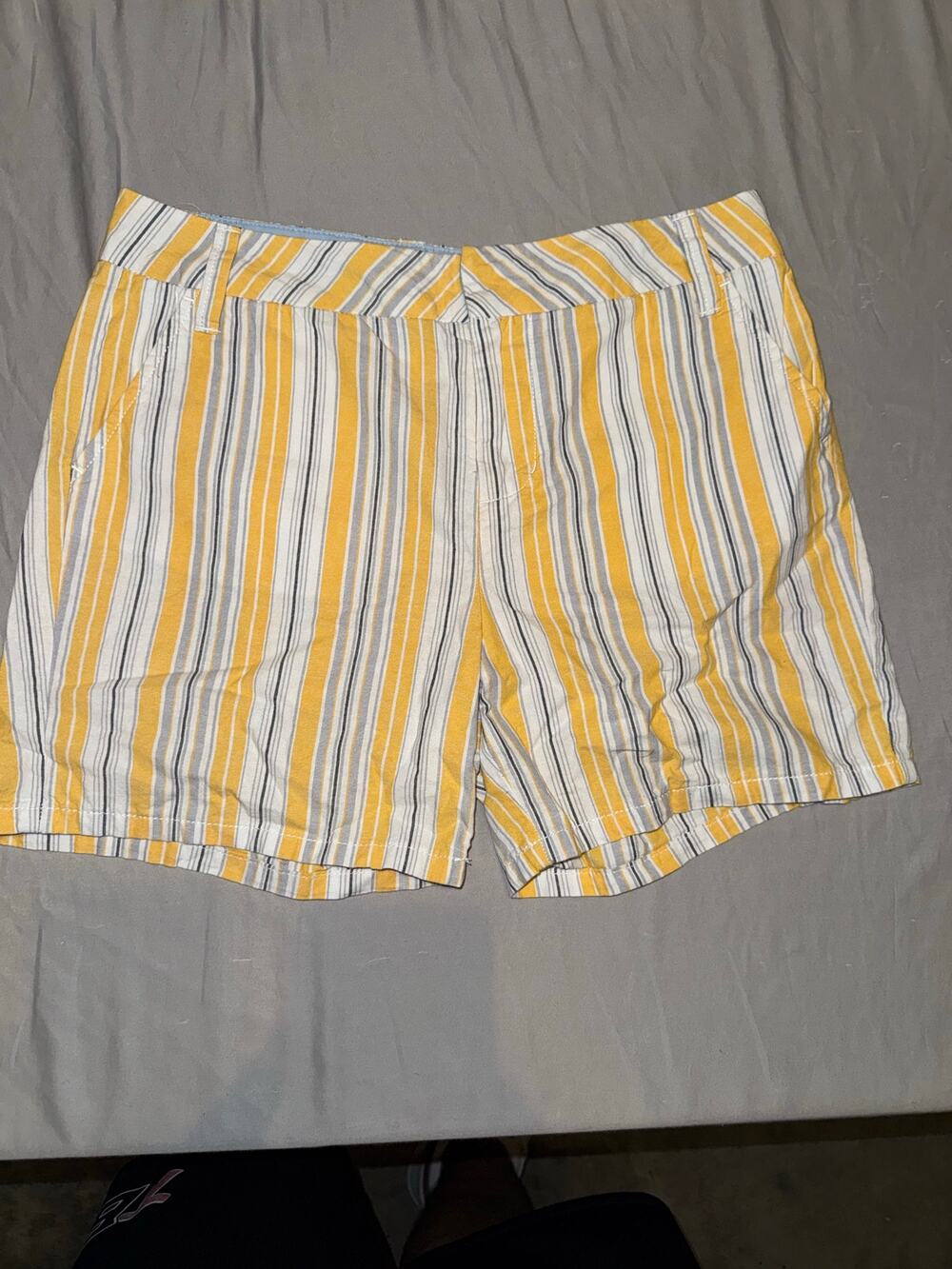 Marc New York Yellow White Gray Striped Shorts Size 4
